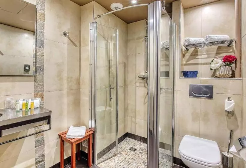 コンフォートルーム, Cit Hotel La Résidence