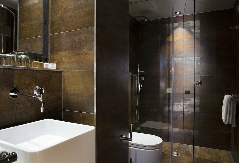 スタンダードシングルルーム, Le Chat Noir