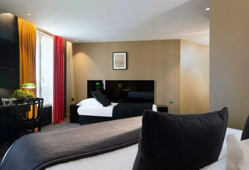 Deluxe 3 Pers. Værelse, Le Chat Noir