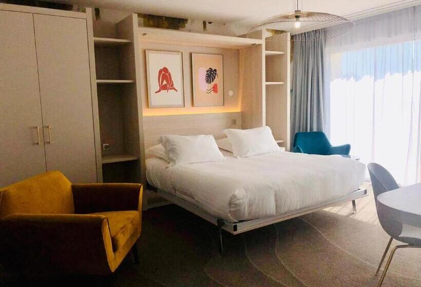 キングサイズベッドのスイートルーム, Ilot Du Golf, Bw Premier Collection