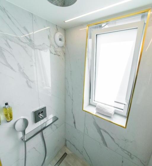 キングサイズベッドのデラックスルーム, Ilot Du Golf, Bw Premier Collection