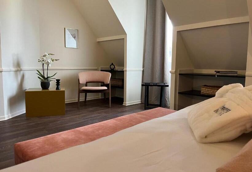 חדר סופריור עם מיטת קינג, Hôtel La Truffe Noire