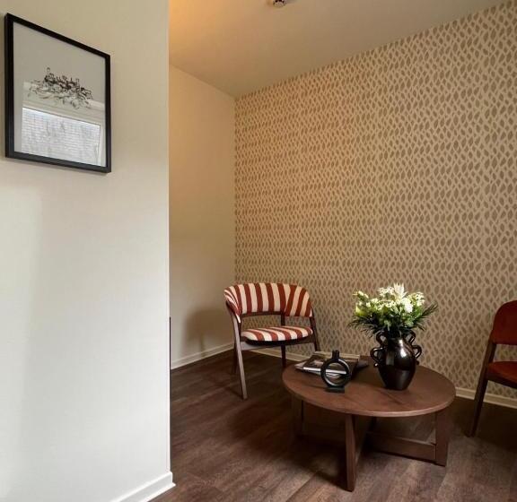 חדר דחוקס עם מיטת קינג, Hôtel La Truffe Noire