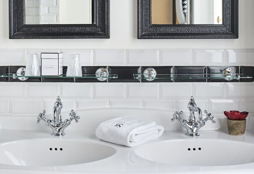 سوییت جونیور, Hôtel Sainte Beuve