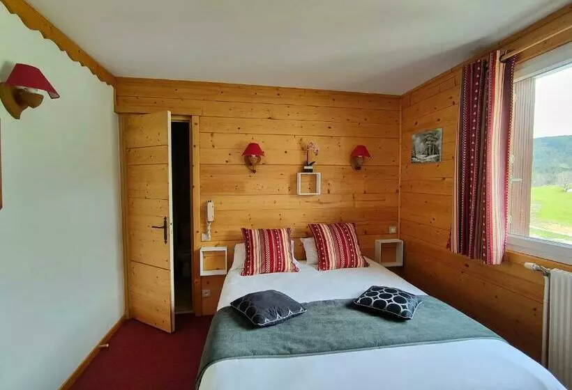 اتاق سوپریور یک تخته, Logis Hotel Les Playes