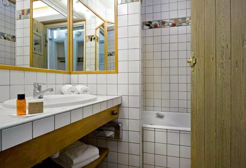اتاق استاندارد, Relais Du Bois Saint Georges Hôtel De Charme