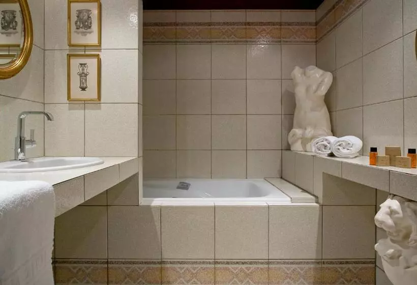 اتاق خانوادگی, Relais Du Bois Saint Georges Hôtel De Charme