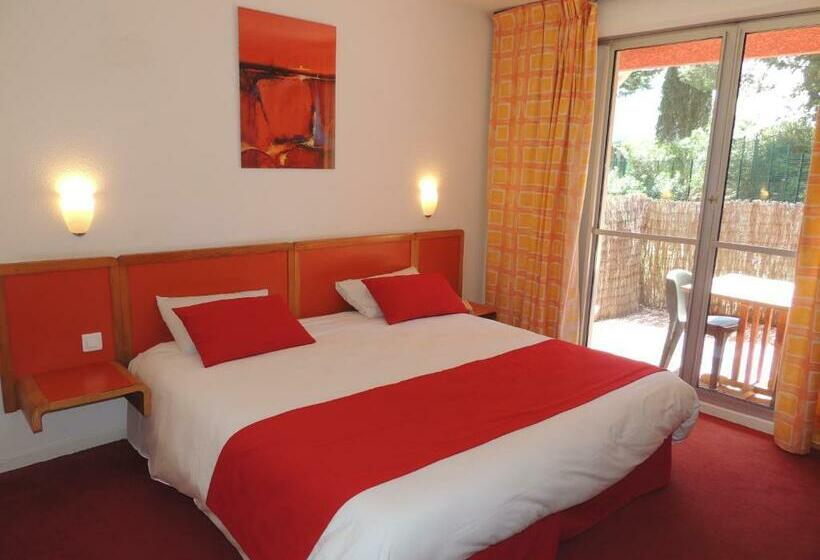 标准间带露台, Tennis International