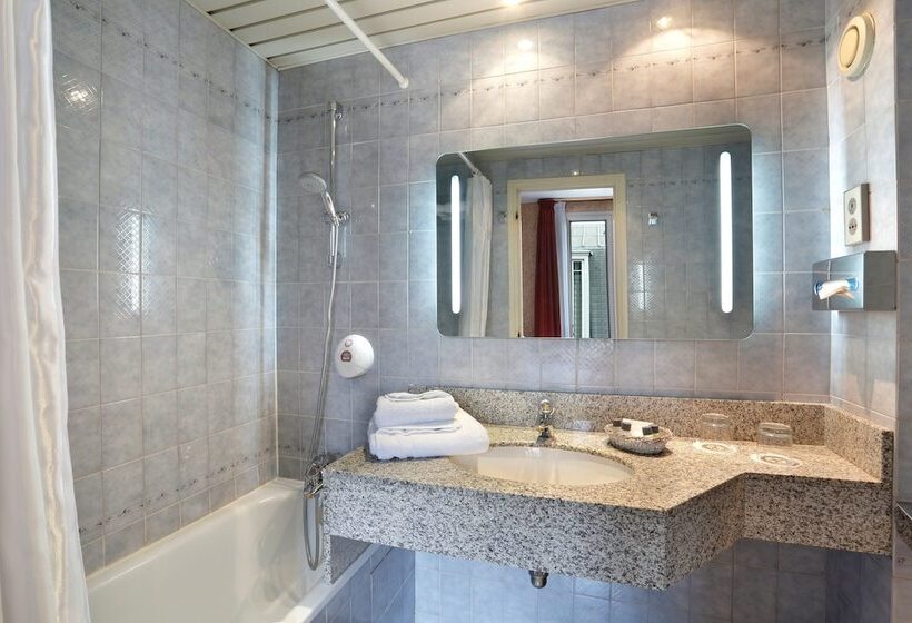 标准间, Paix Republique