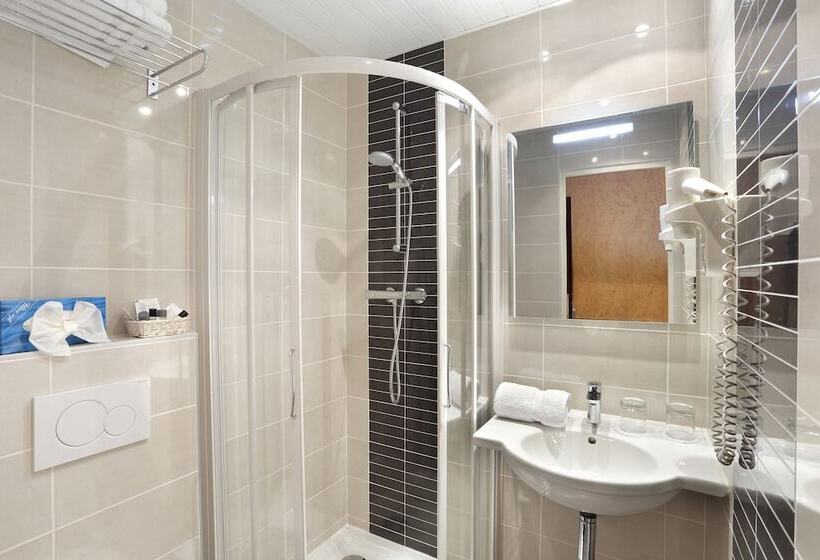 舒适型房间, Paix Republique