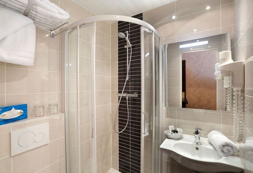 舒适型房间, Paix Republique