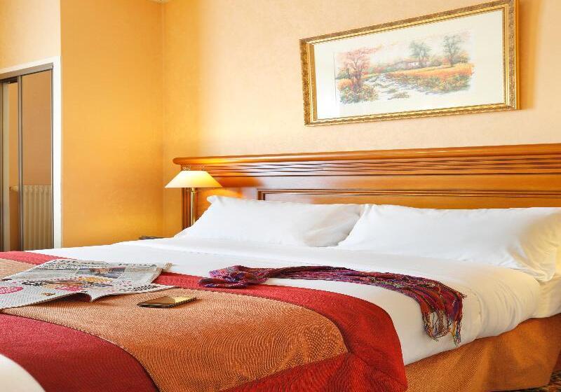 标准间, Paix Republique