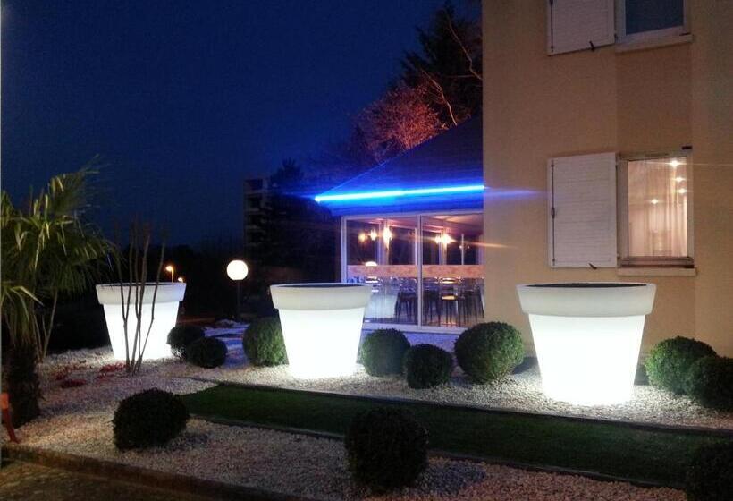 带景观的经典房间, Tourhotel Blois