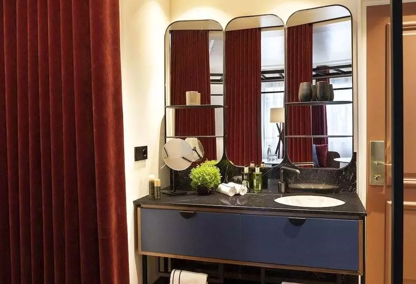 デラックスルーム, Villa Marquis A Member Of Melia Collection Tour Eiffel
