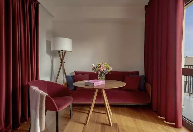 バルコニー付スイート, Villa Marquis A Member Of Melia Collection Tour Eiffel