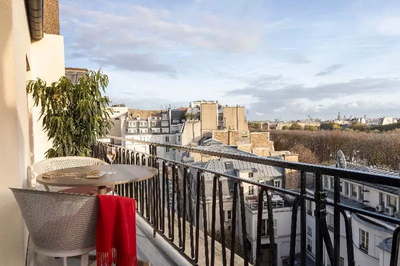 バルコニー付スイート, Villa Marquis A Member Of Melia Collection Tour Eiffel