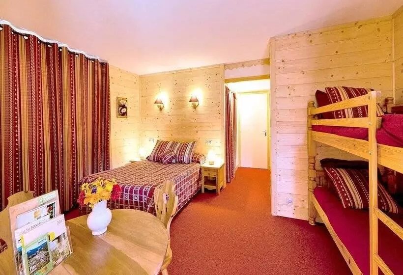 اتاق سوپریور یک تخته, Logis Hotel Les Playes
