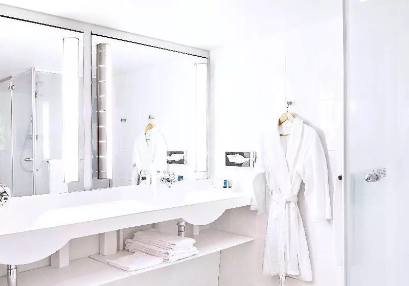Sviitti, Novotel Avignon Nord