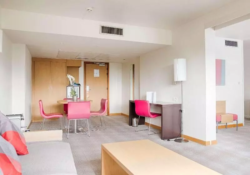 Sviitti, Novotel Avignon Nord