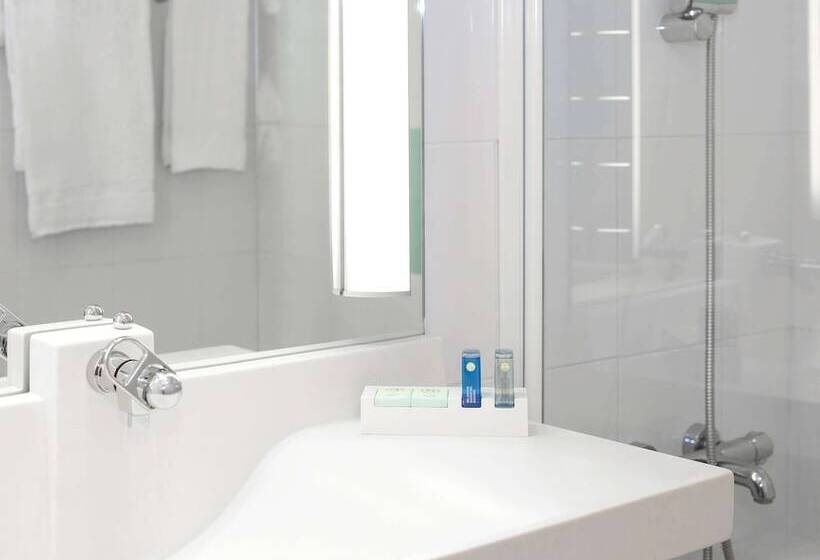 Номер Superior, Novotel Grenoble Nord Voreppe