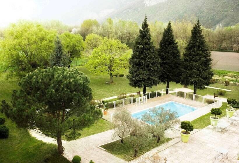 Номер Superior, Novotel Grenoble Nord Voreppe