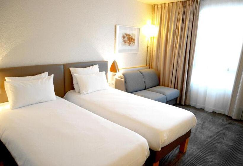 Номер Стандарт, Novotel Grenoble Nord Voreppe