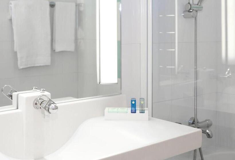 Номер Стандарт, Novotel Grenoble Nord Voreppe