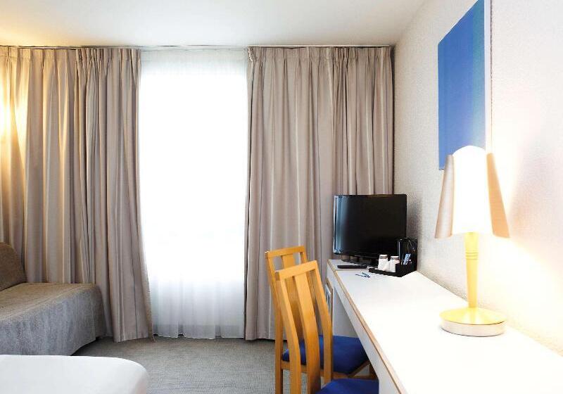 Номер Superior, Novotel Grenoble Nord Voreppe