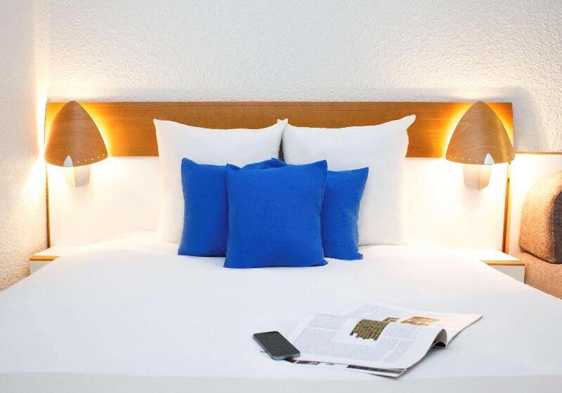 Номер Superior, Novotel Grenoble Nord Voreppe