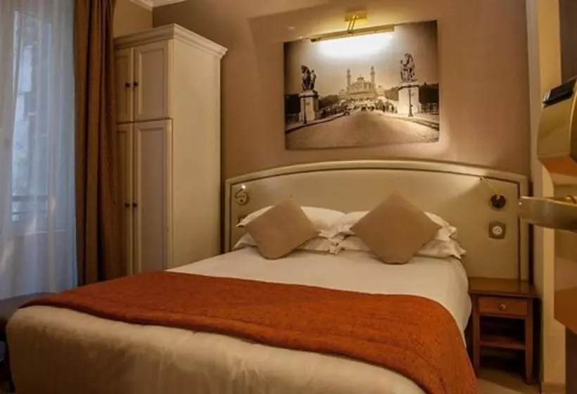 Comfort room with view, Best Western Au Trocadero