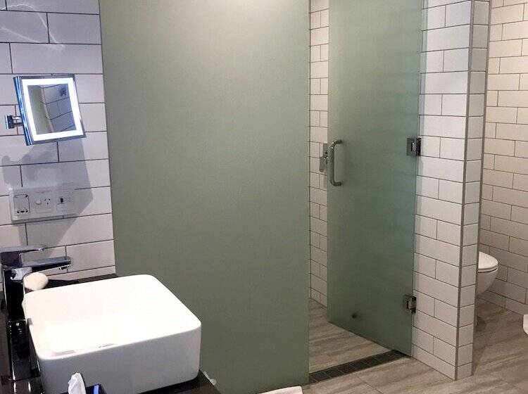 Premium room with view, The Pearl South Pacific Resort, Spa & Golf Course