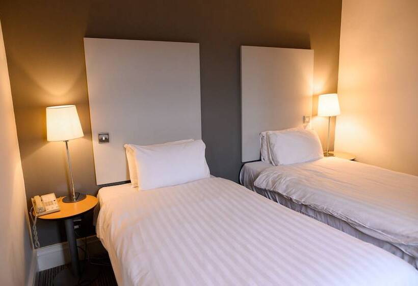 豪华房间, The Angel