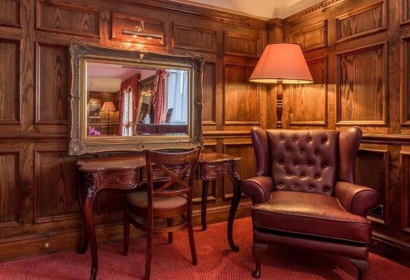 جناح مزوَّد بشرفة, Best Western Rockingham Forest