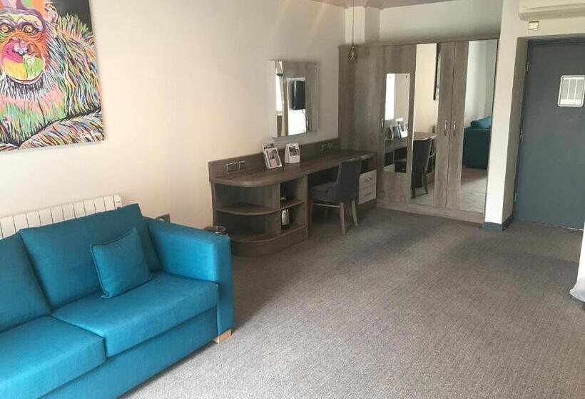 جناح سوبيريور, Best Western Rockingham Forest