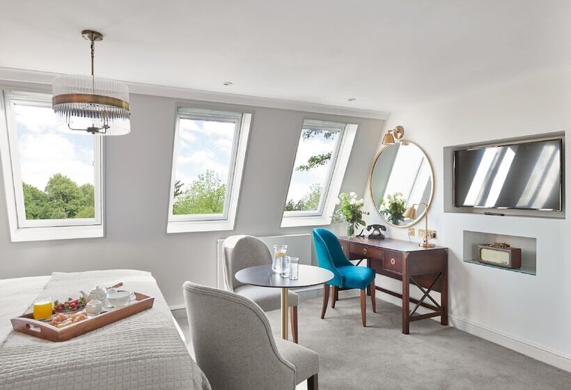 ジュニアスイート, Burnham Beeches