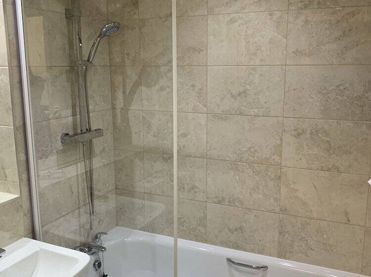 スイート, Burnham Beeches