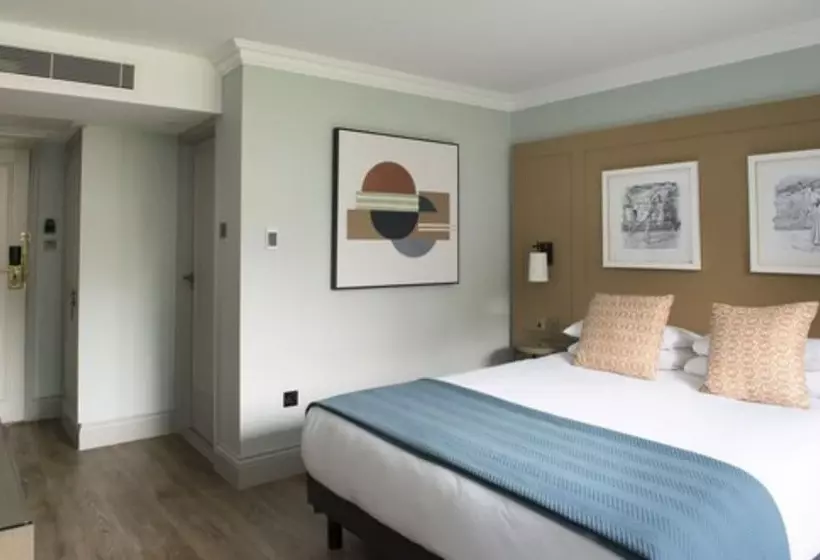 スーペリアールーム, Bush Hotel Farnham