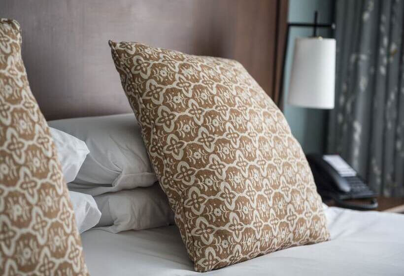 高级大房间, Bush Hotel Farnham