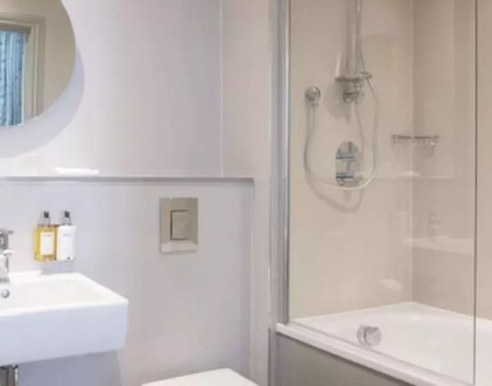 スイート, Bush Hotel Farnham