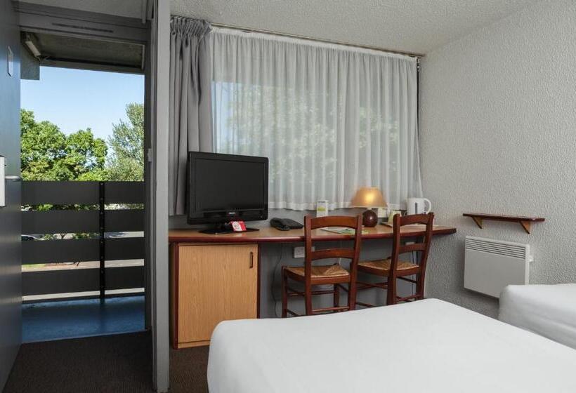 Номер Стандарт, Campanile Hotel   Basildon   East Of London