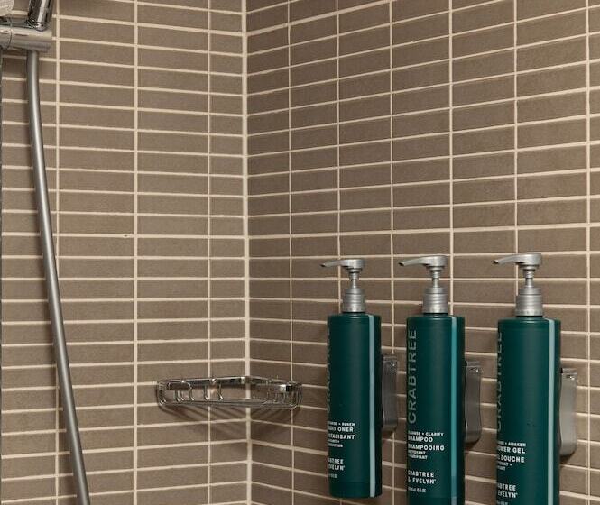 חדר דלוקס, Hilton London Gatwick Airport