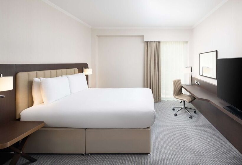 חדר דלוקס, Hilton London Gatwick Airport