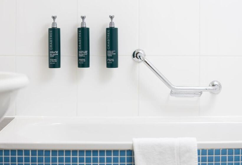 Люкс, Hilton London Gatwick Airport