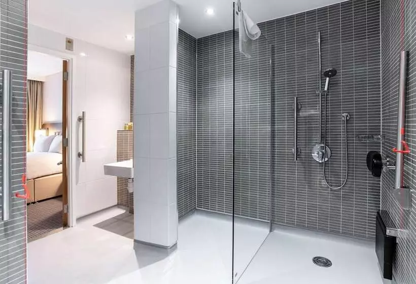 スイート, Hilton London Gatwick Airport