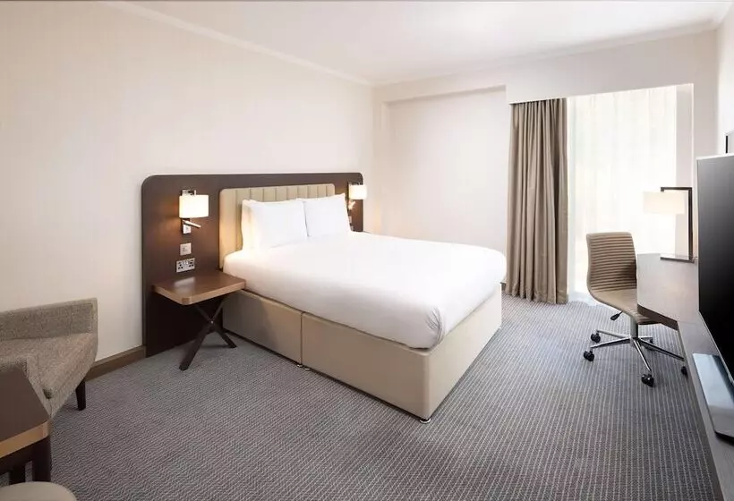 デラックスルーム, Hilton London Gatwick Airport