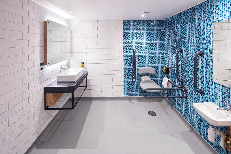 Номер Стандарт Адаптированный для Инвалидов, Holiday Inn Aylesbury, An Ihg