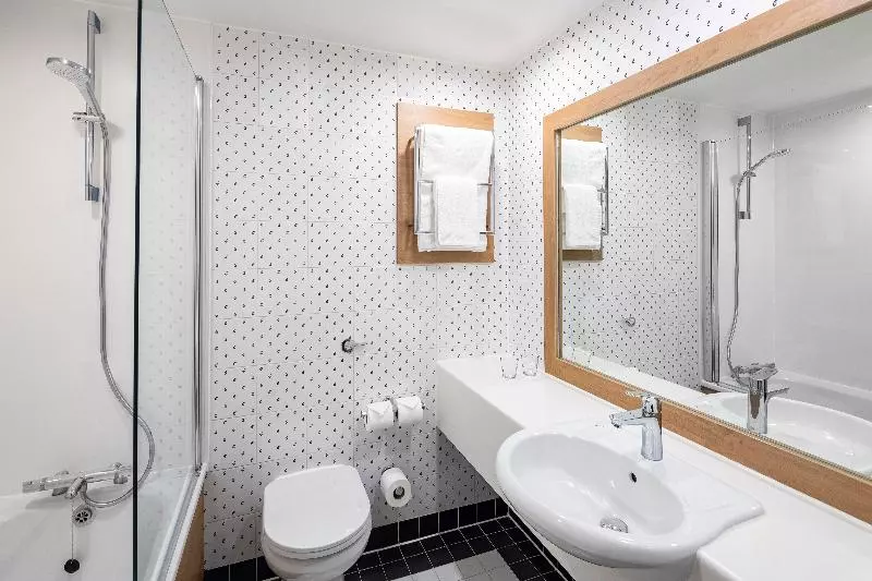 キングサイズベッドのスタンダードルーム, Holiday Inn Aylesbury, An Ihg