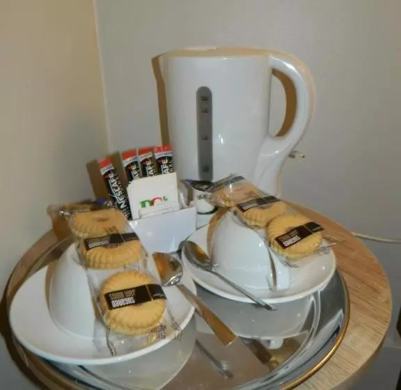 اتاق استاندارد یک نفره, Holtwhites
