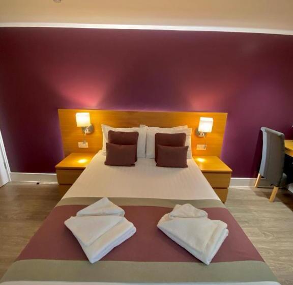 Номер Superior, Holtwhites