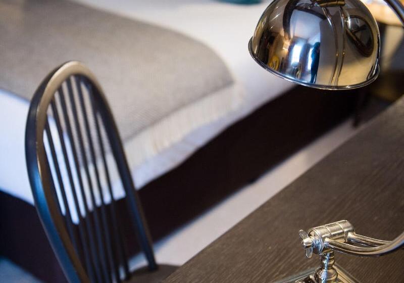 キングサイズベッドのスーペリアルーム, Kings Head